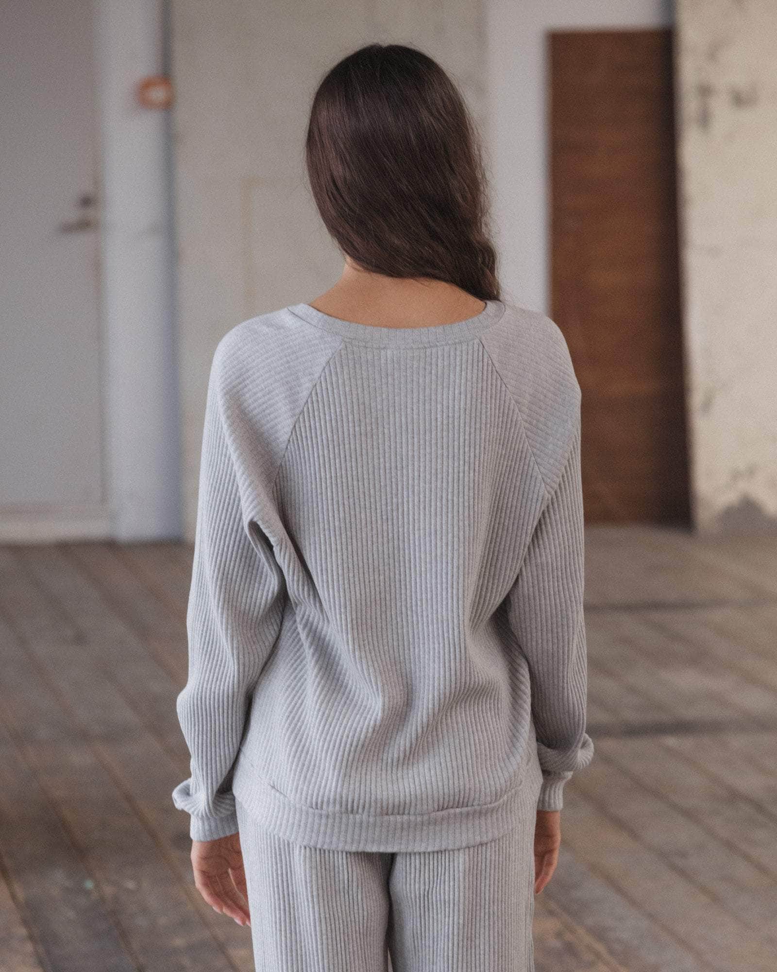 Basic Sweatshirt - Image 2