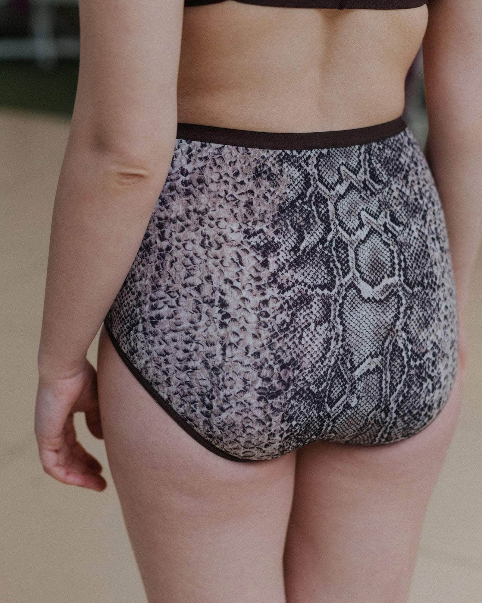 Highwaist Bell Pants - Image 4