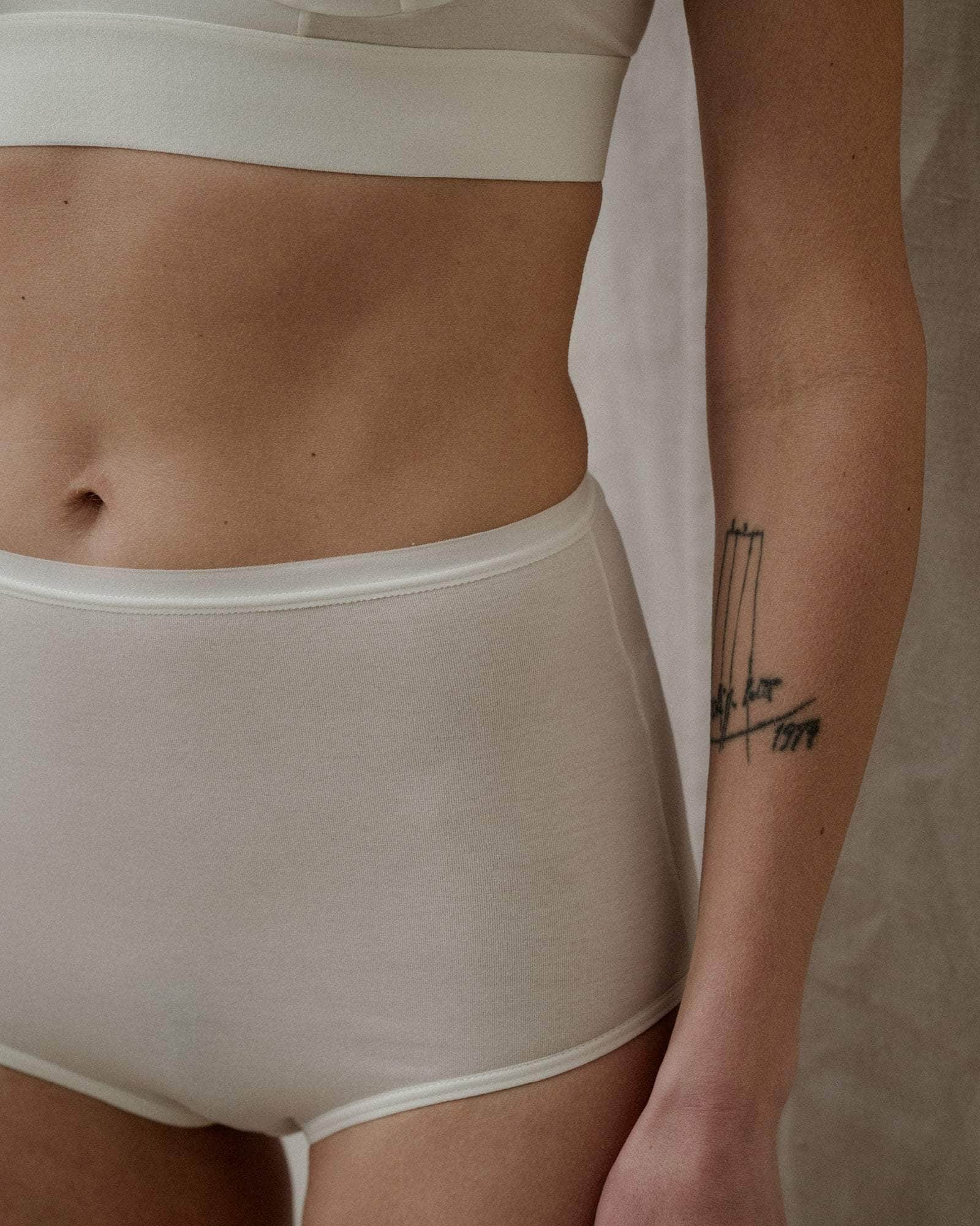 Highwaist Bell Pants - Image 3