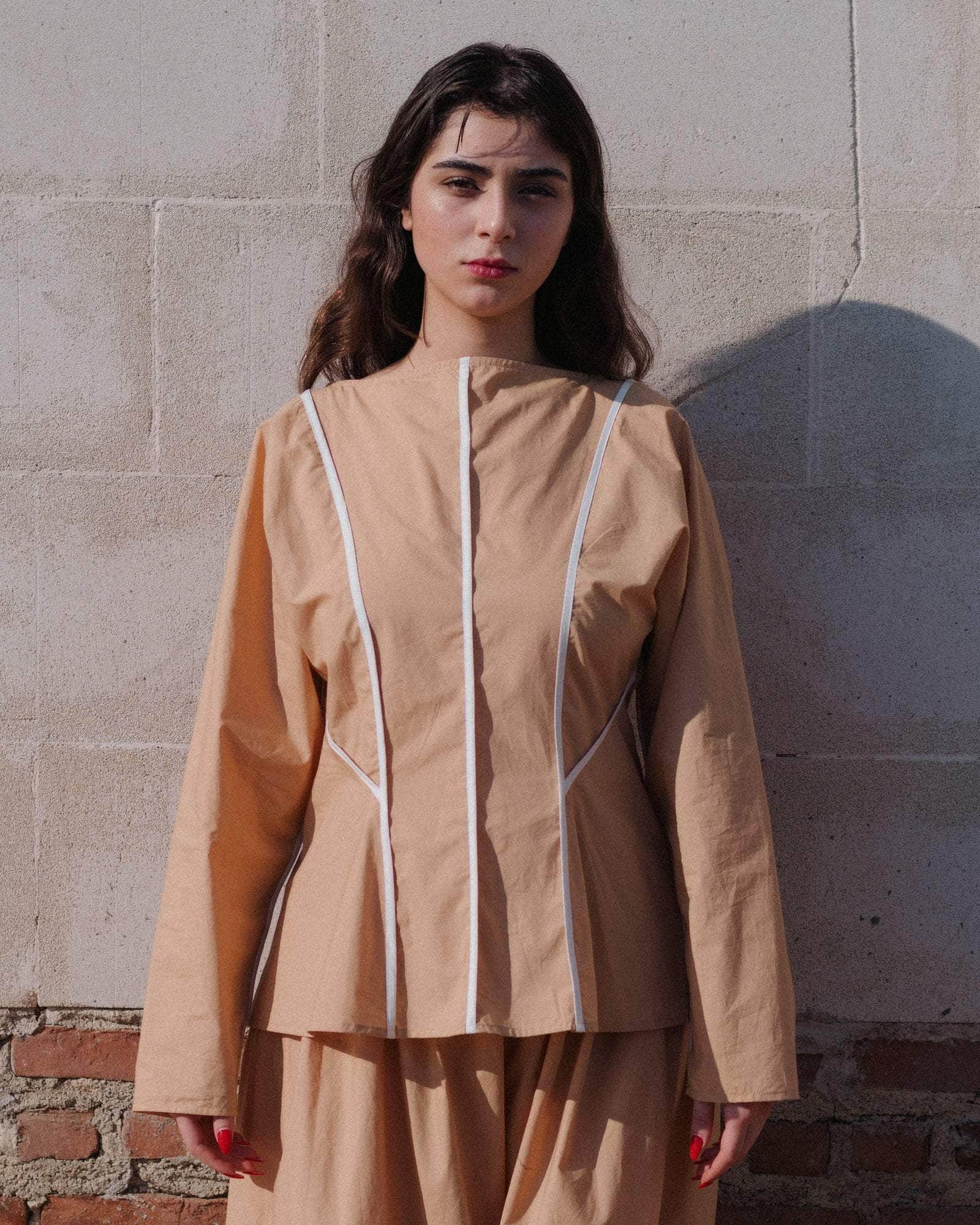Nika Top