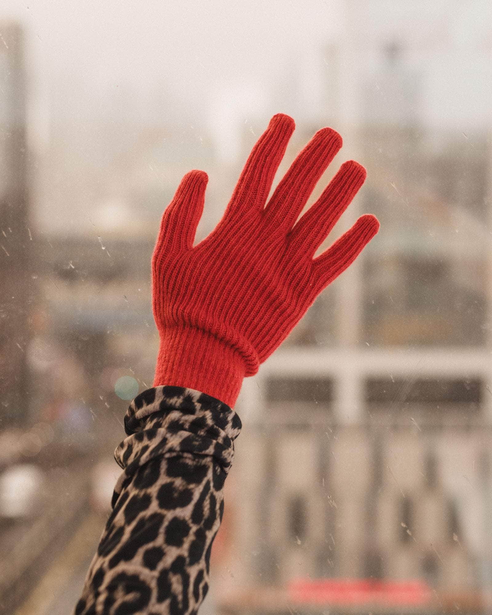 Ribbed Gloves - Image 5